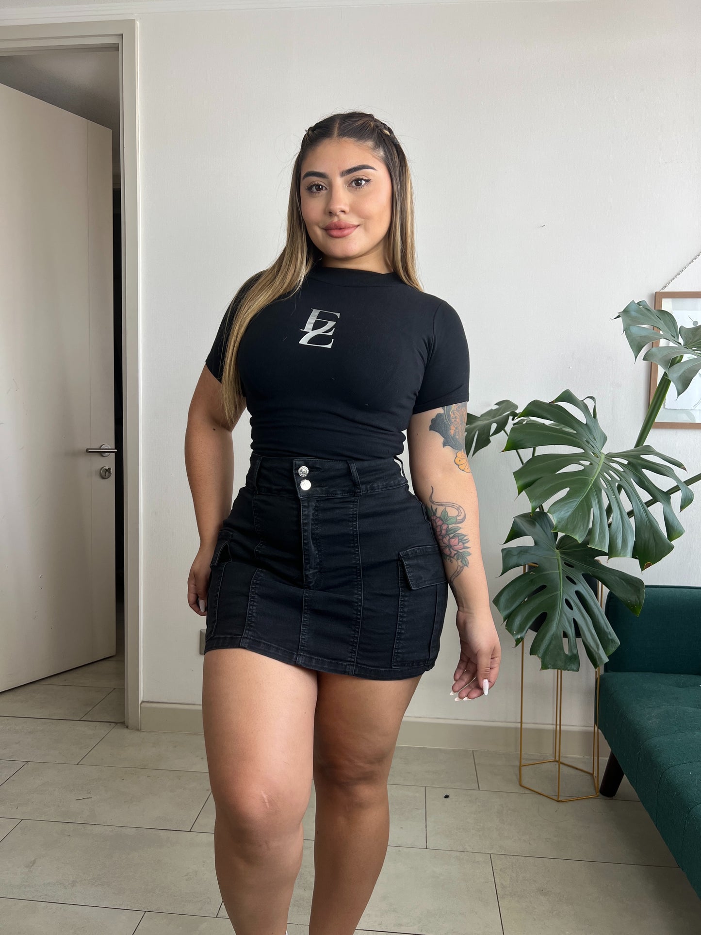 Falda Short Cargo Negra Nacional | Modelo EZ04 | EZ