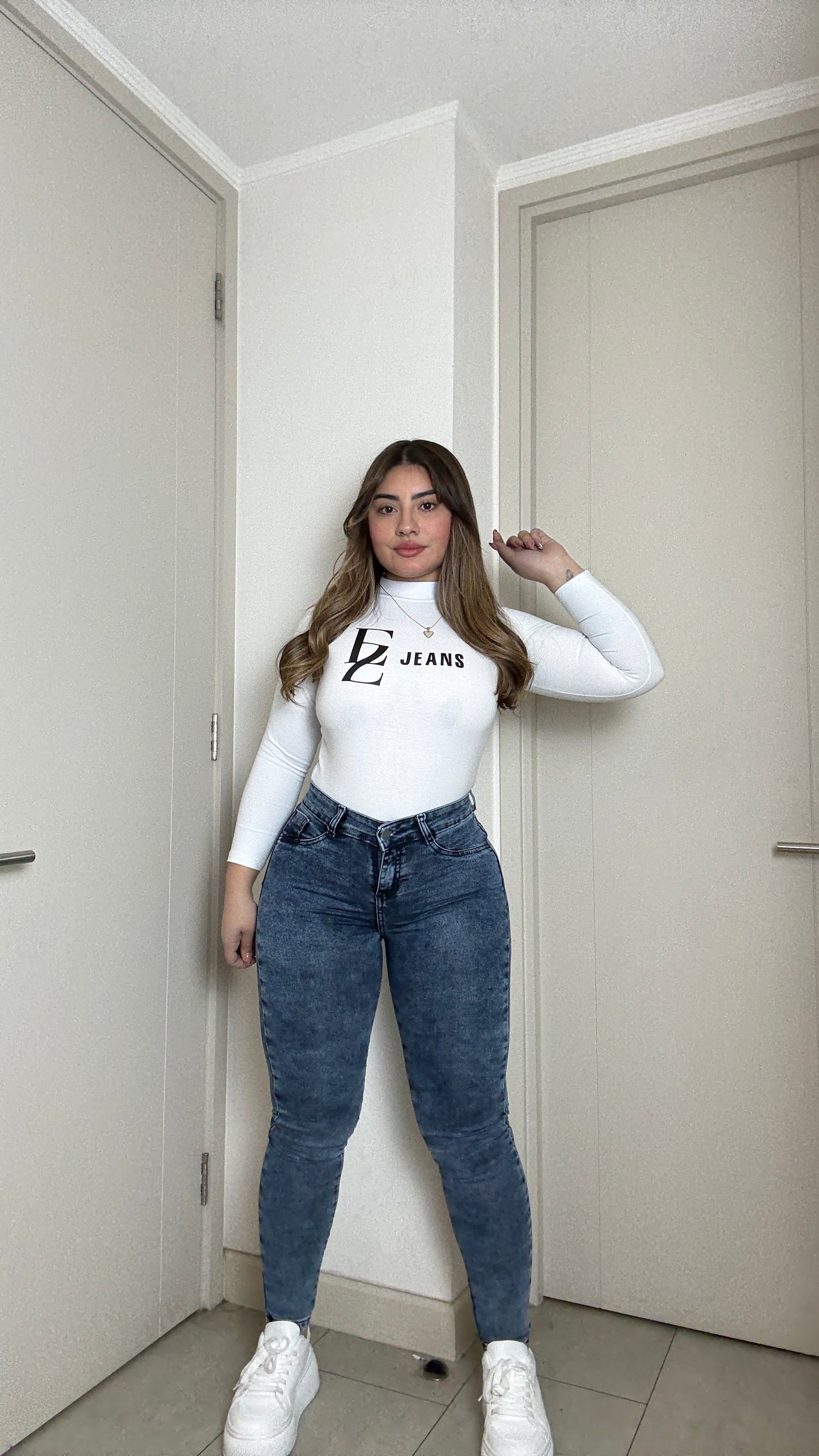 Jeans Skinny Azul Gravillado Confección Chilena | Modelo EZ2510 | EZ Nacional (B2)