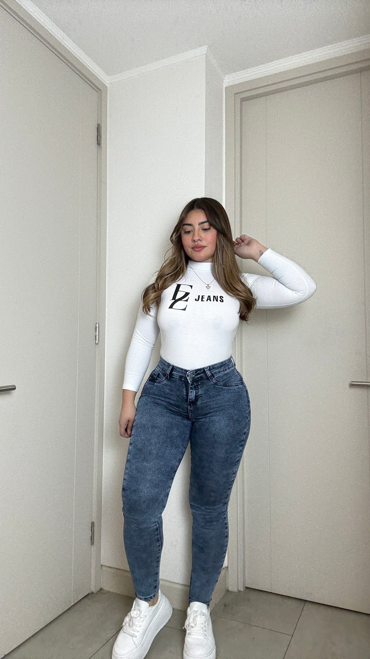 Jeans Skinny Azul Gravillado Confección Chilena | Modelo EZ2510 | EZ Nacional (B2)