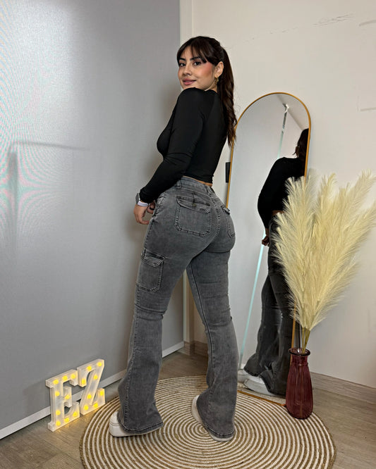 MC1042-2 (A4) | Flare Cargo Grafito | Menina