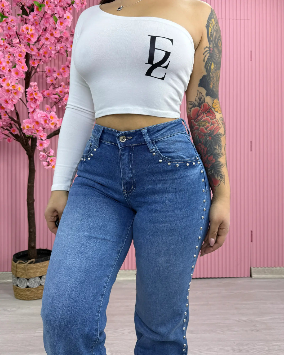 MC1077 (H1) | Wide Leg Tachas Azul Focalizado