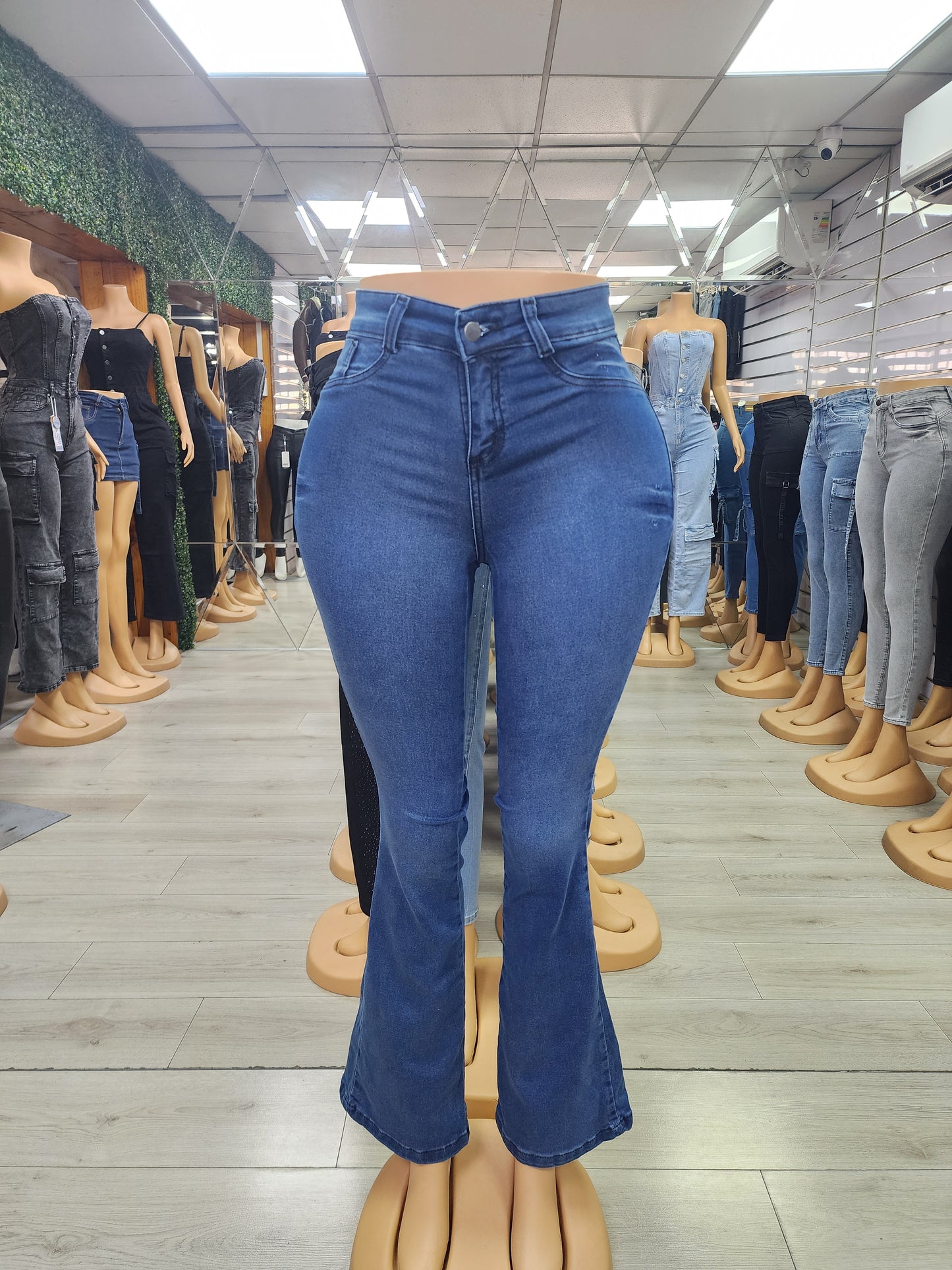 EZ2513 (T2) | Jeans Flare Azul Focalizado | EZ | Confeccion Nacional
