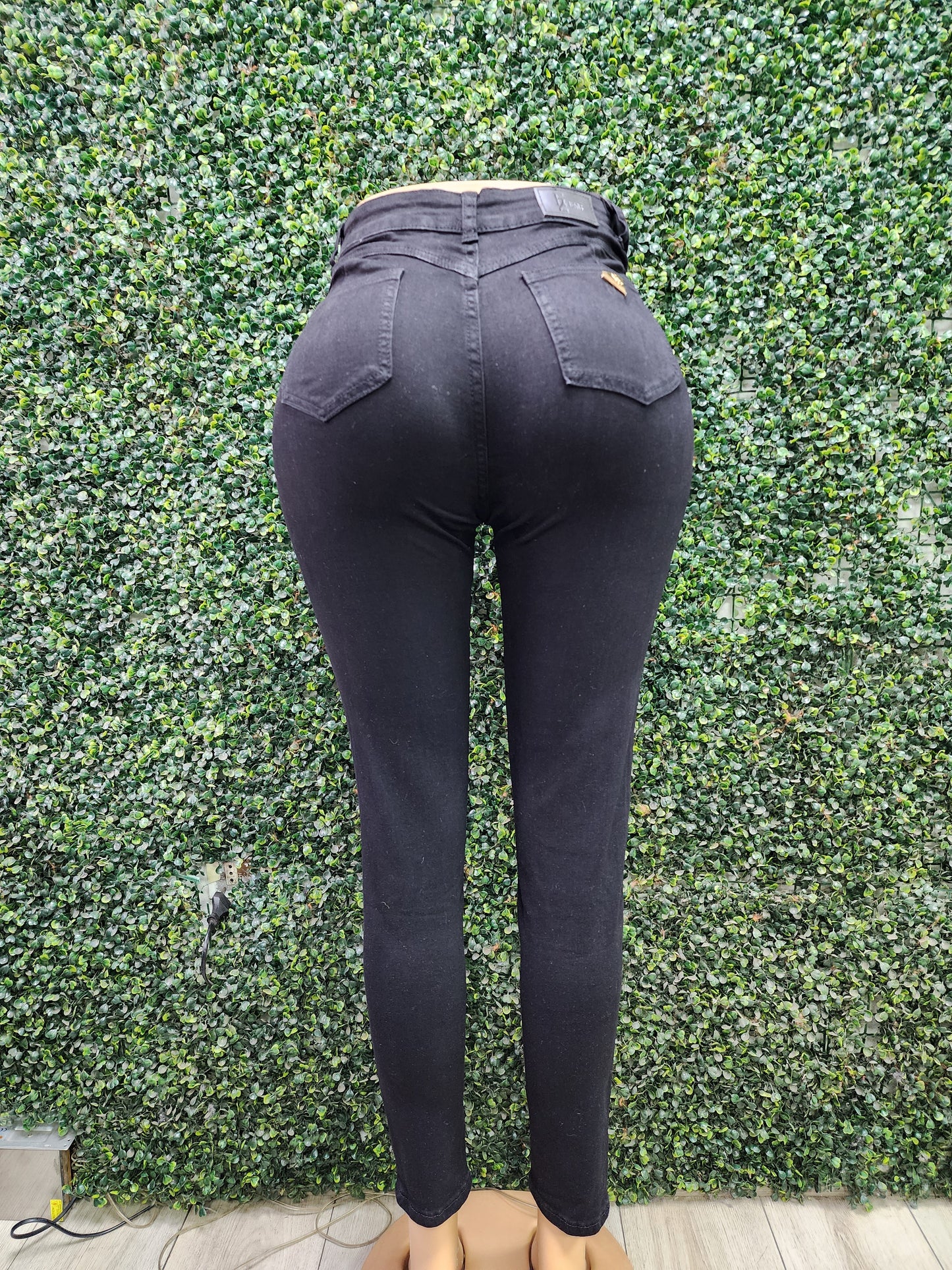 EZ5502 | Jeans Skinny Con Faja Negro Horma Grande | EZ
