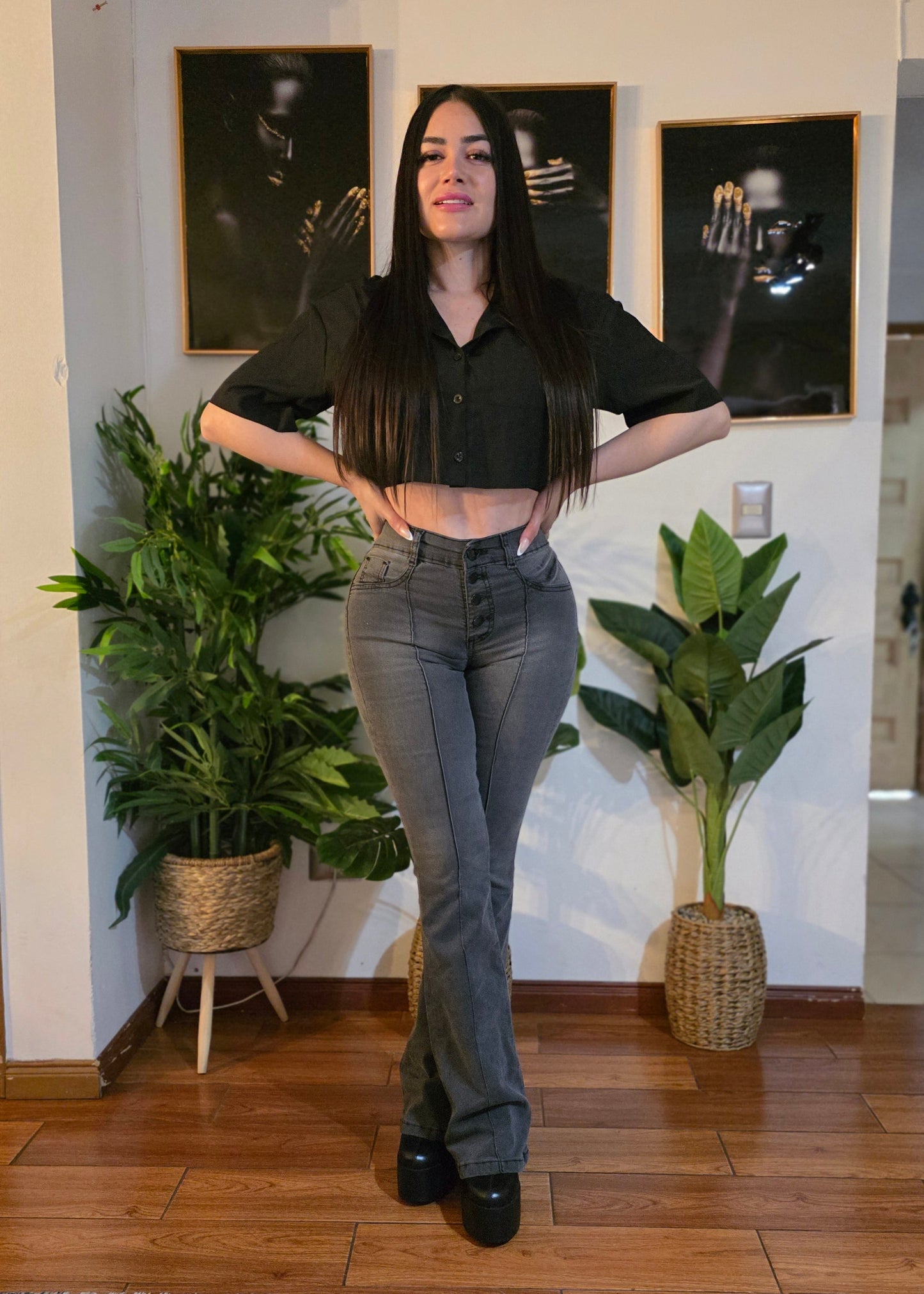 EZ2516 | Flare Nacional Gris Lineal 5 Botones | EZ