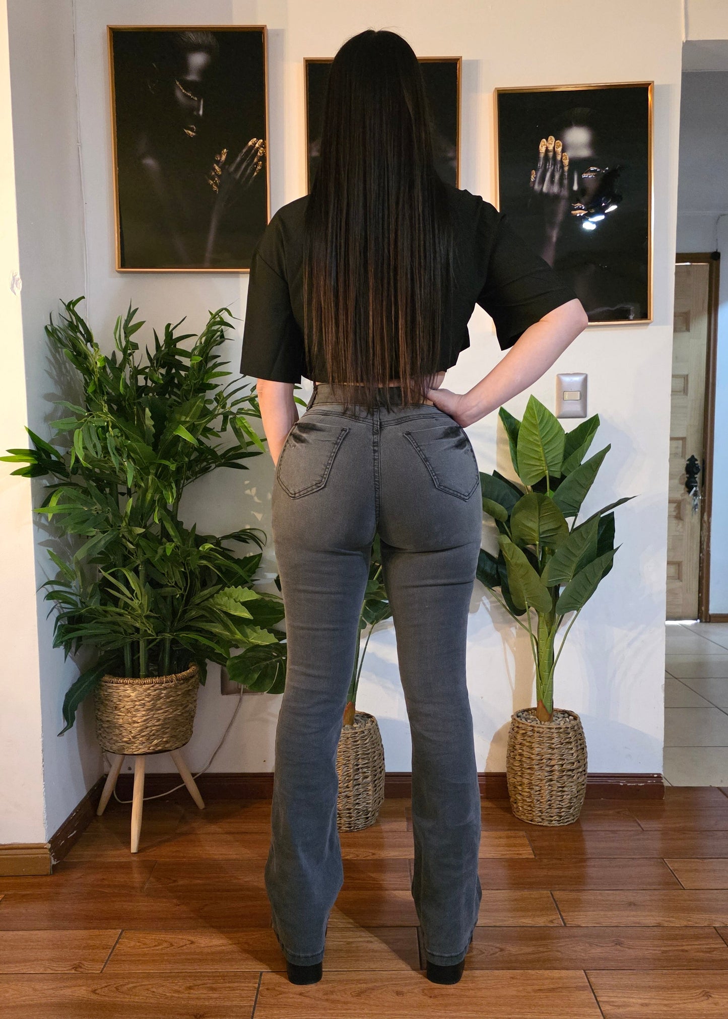 EZ2516 | Flare Nacional Gris Lineal 5 Botones | EZ