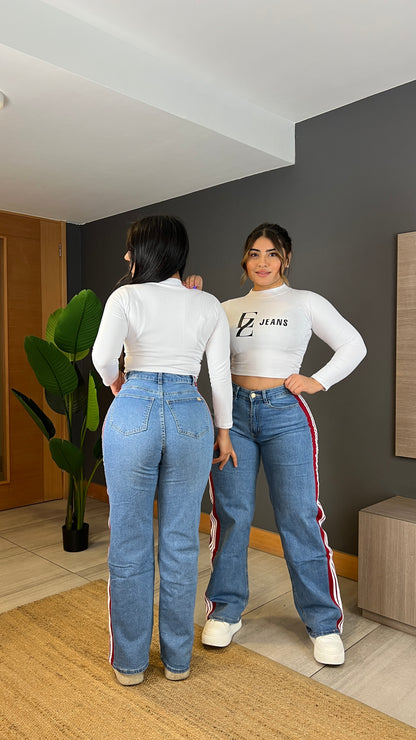 Modelo A304-1 (B5) |Jeans Wide Leg + Buzo Franja Roja |  Menina