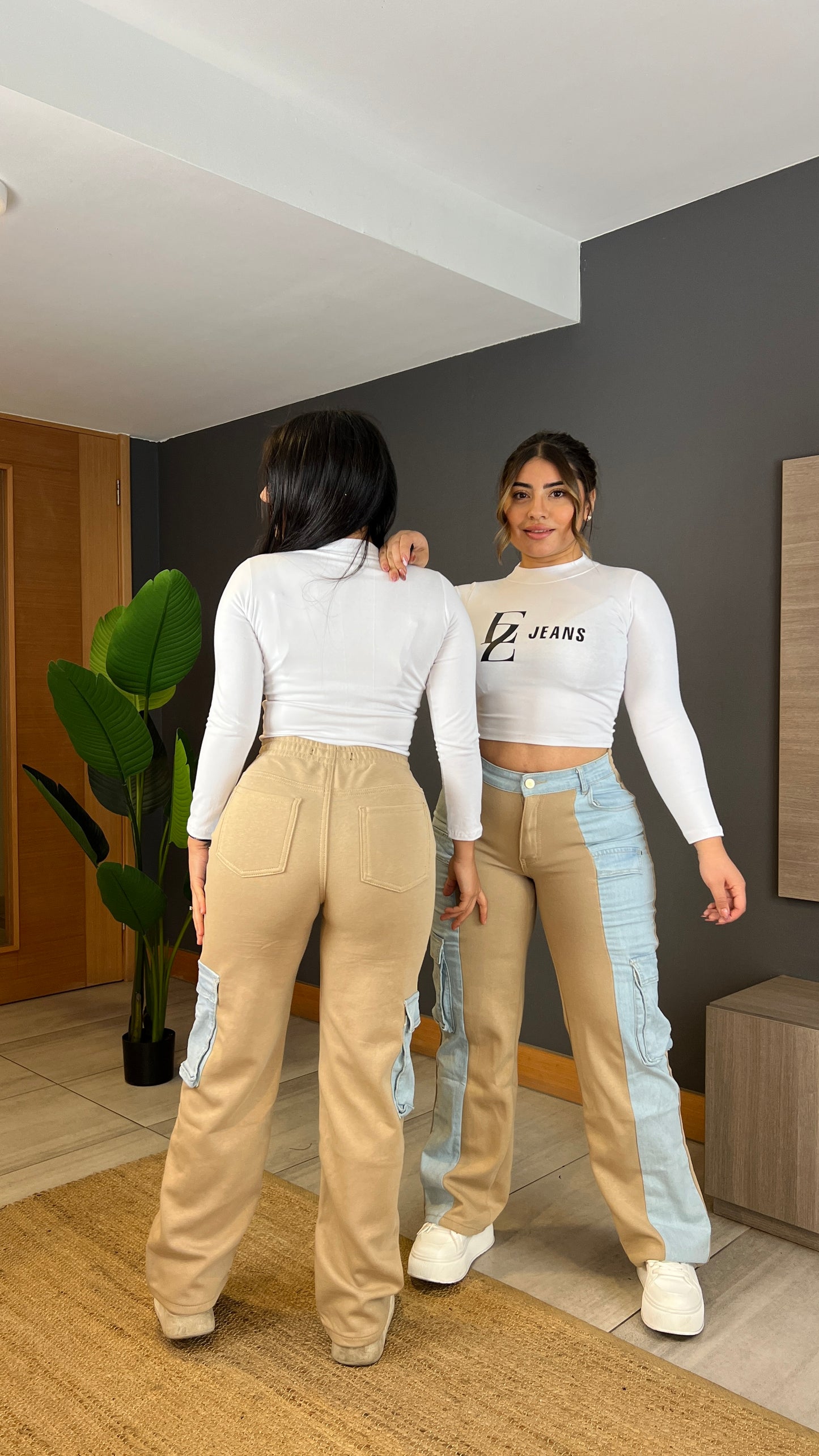 Modelo A305-2 (A4) |Jeans Wide Leg Jeans+Buzo Cargo |  Menina