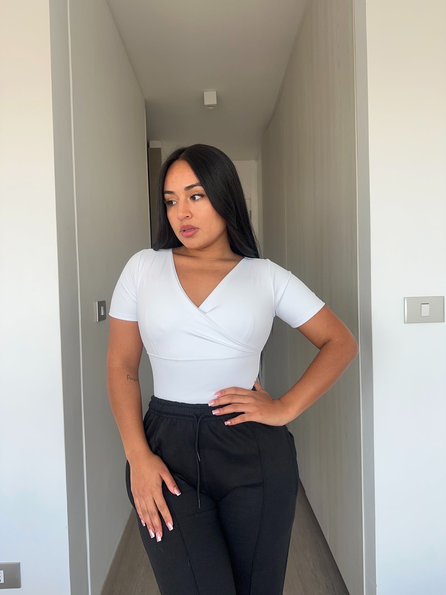 B03 | Body Modelador Escote Cruzado | EZ