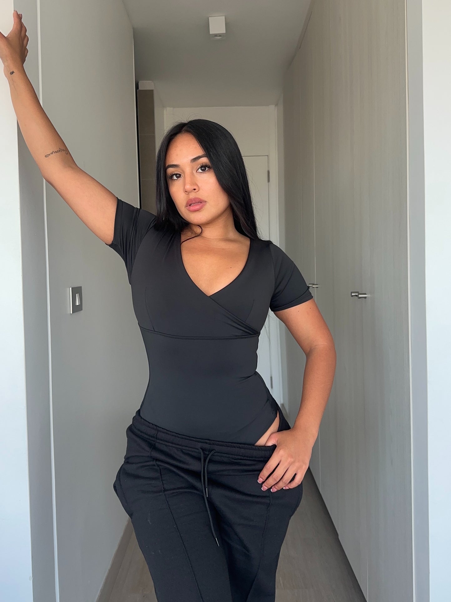 B03 | Body Modelador Escote Cruzado | EZ