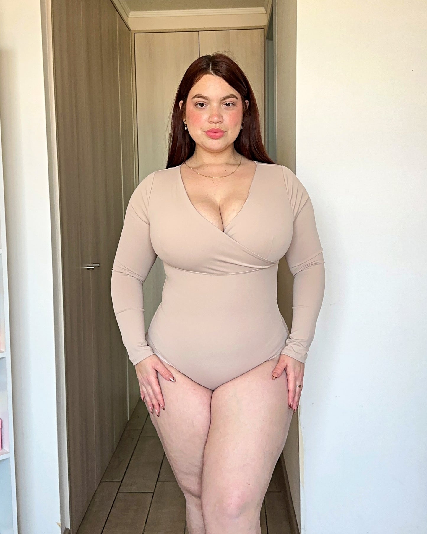 B04-Colaless | Body Modelador Escote Cruzado Manga Larga Colaless | EZ