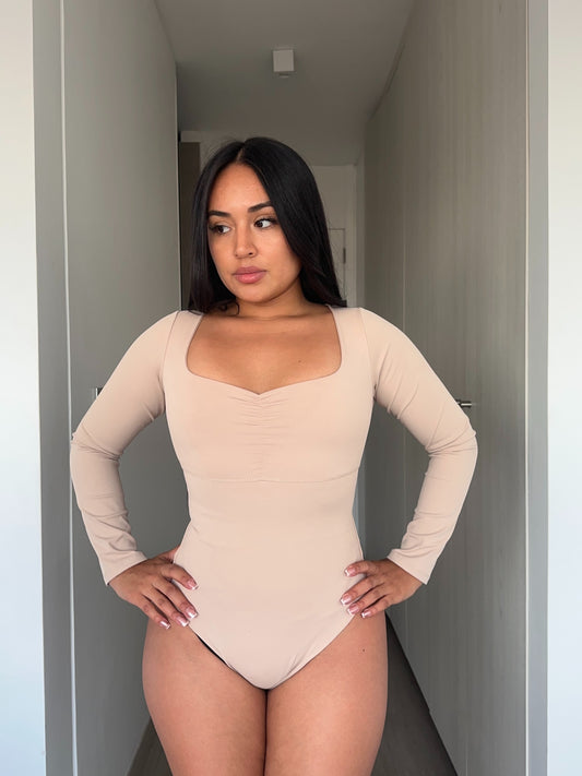 B06 | Body Modelador Busto Adaptable Manga Larga | EZ