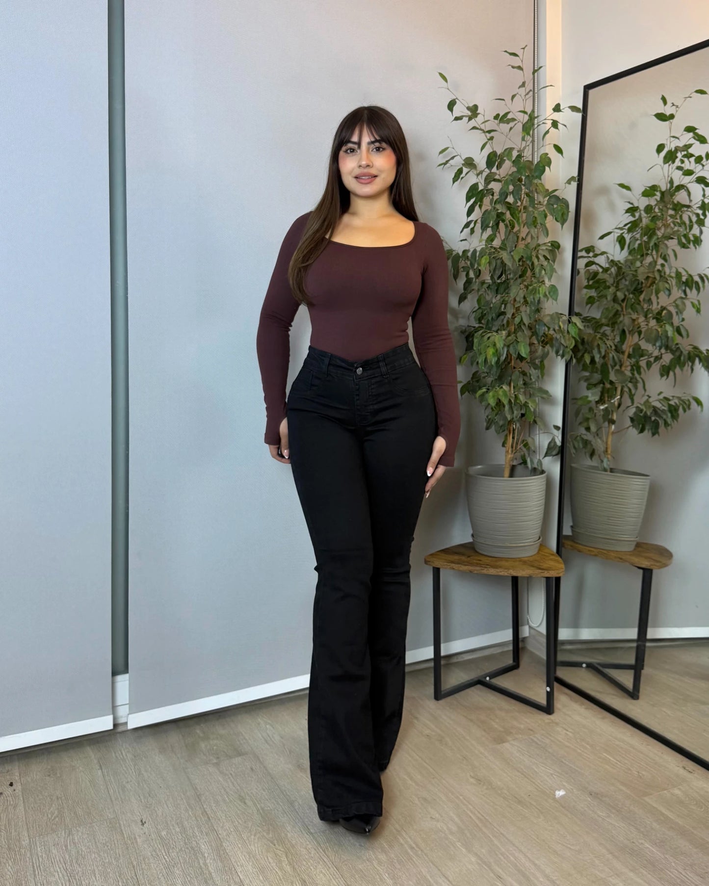 EZ2533 | Jeans Flare Negro Nacional Ultra Push Up | EZ