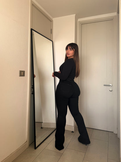 EZ2515 | Jeans Flare Negro Lineal Negro 5 Botones | EZ | Confeccion Nacional
