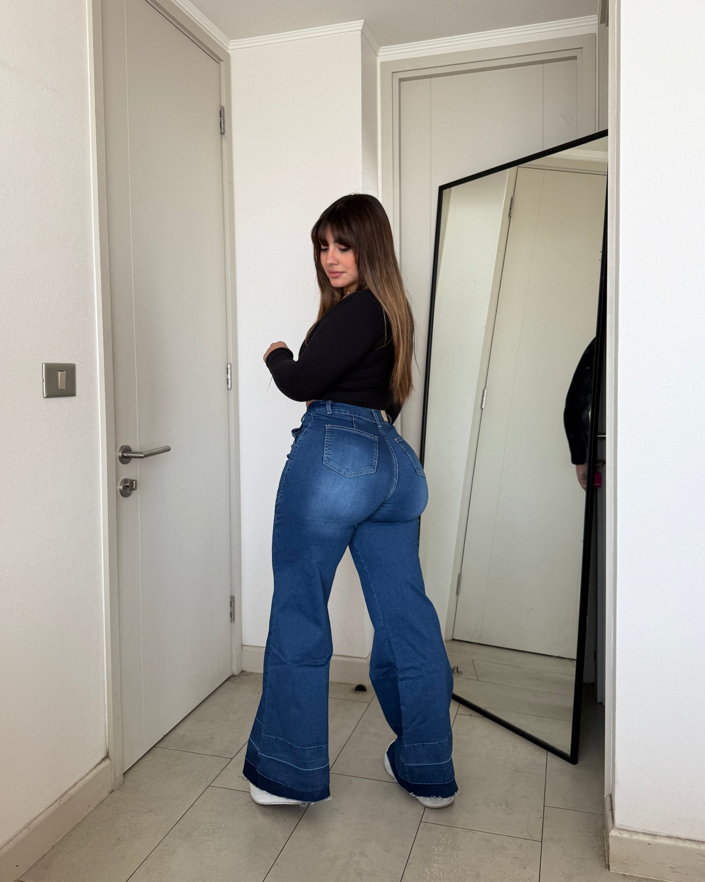 MB034 (E7) | Jeans Palazzo Azul | Menina