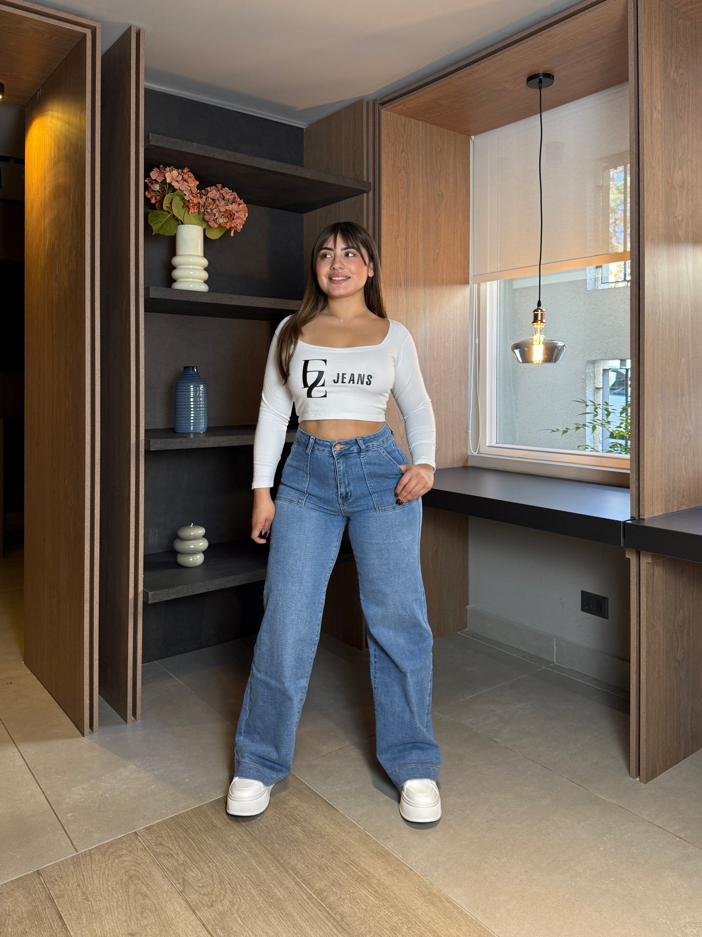 MB2008-1 (C1) | Palazzo Azul | Menina