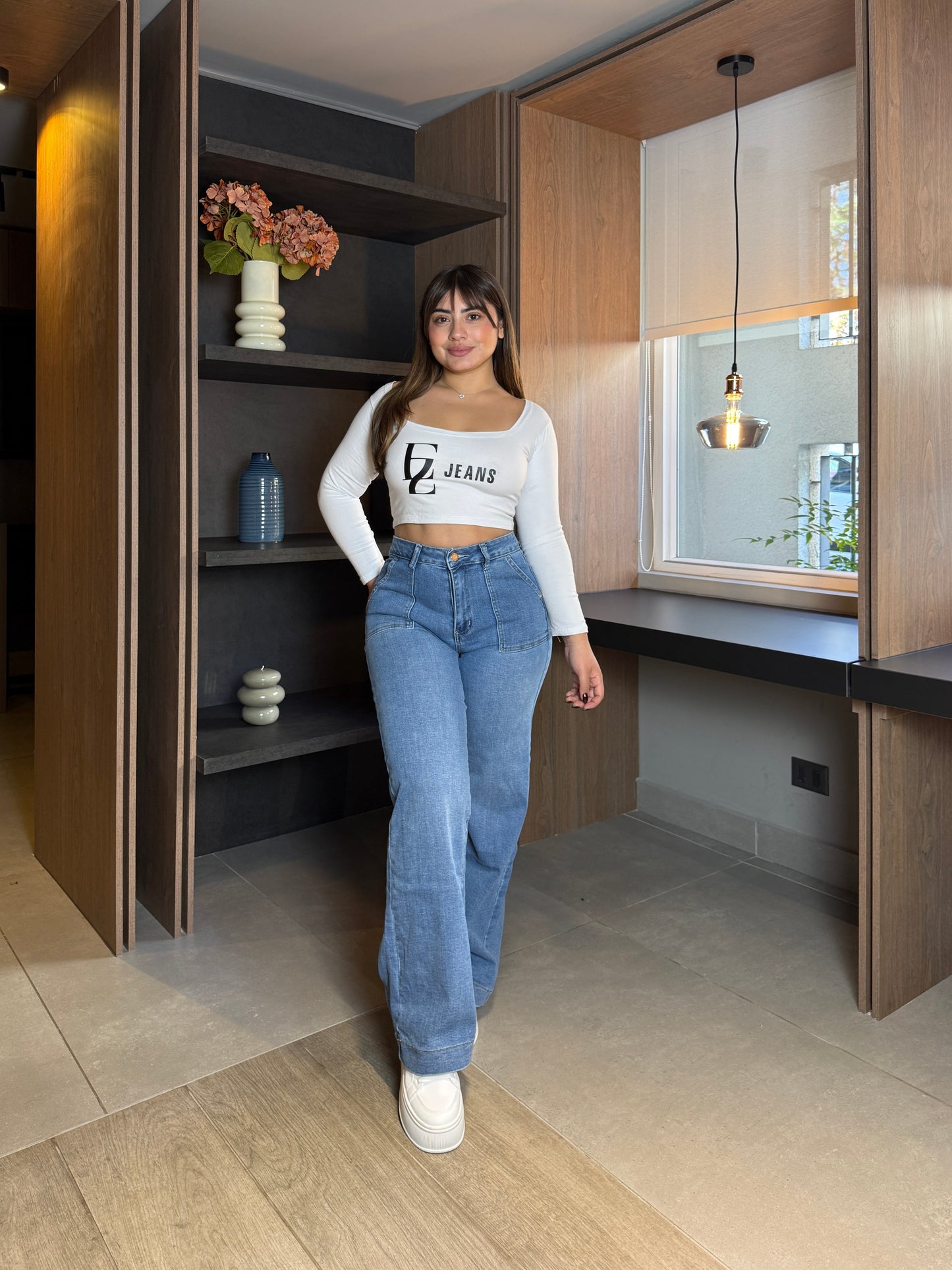 MB2008-1 (C1) | Palazzo Azul | Menina