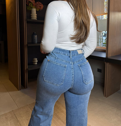 MB2008-1 (C1) | Palazzo Azul | Menina