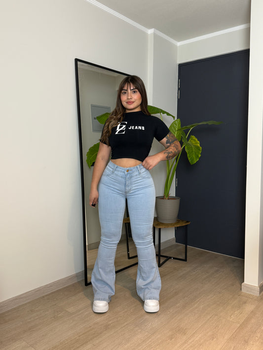 MB2064 (V4) | Flare Celeste Doble Costura | Menina