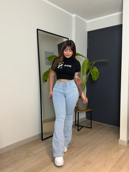 MB2064 (V4) | Flare Celeste Doble Costura | Menina