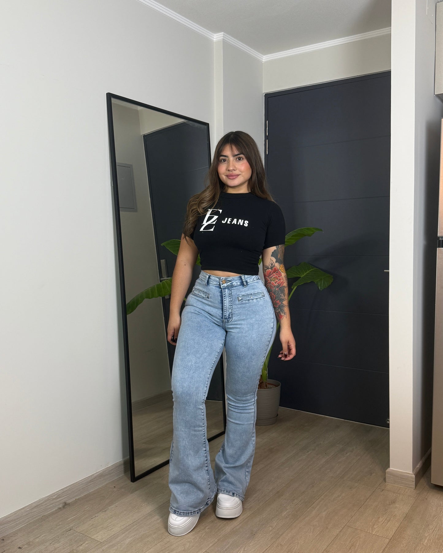 MB2065 (J5) | Flare Celeste Jaspeado Bolsillo Escondido | Menina