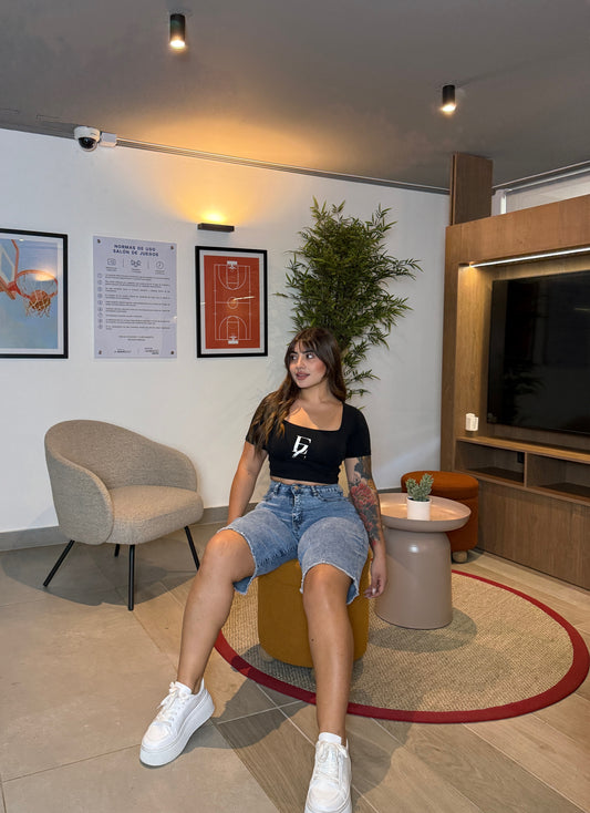 MB2099 (F4) | Bermuda Con Parches Brillantes | Menina