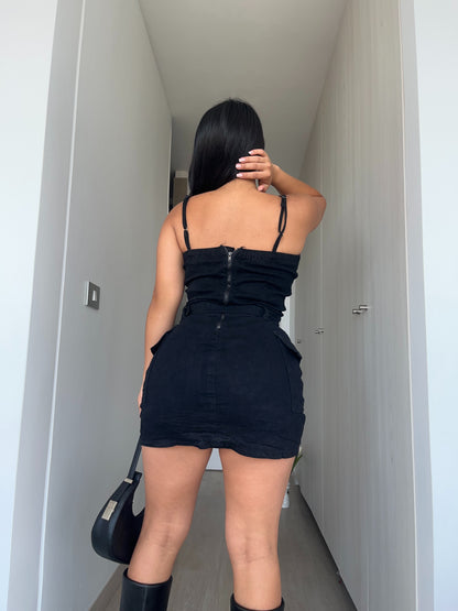 MB424-1 (K7) | Enterizo Falda Short Negrol | Menina