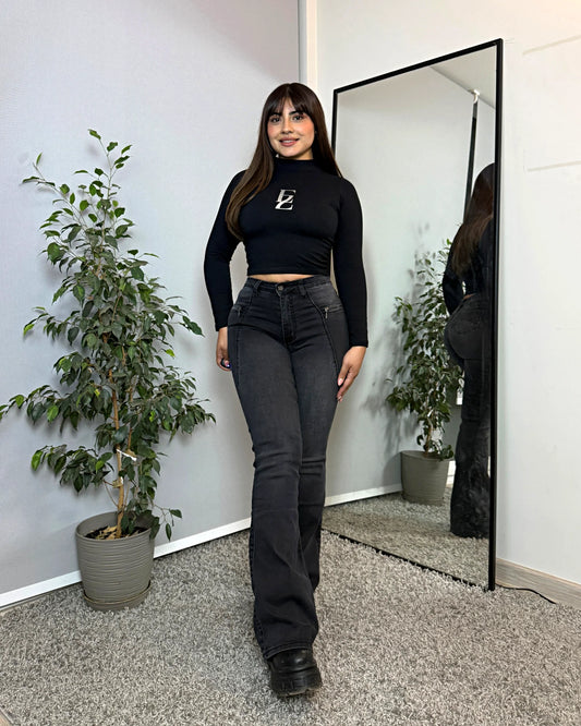 MB7074-4 (P4) | Flare Grafito Focalizado Con Cierre En Los Costados | Menina