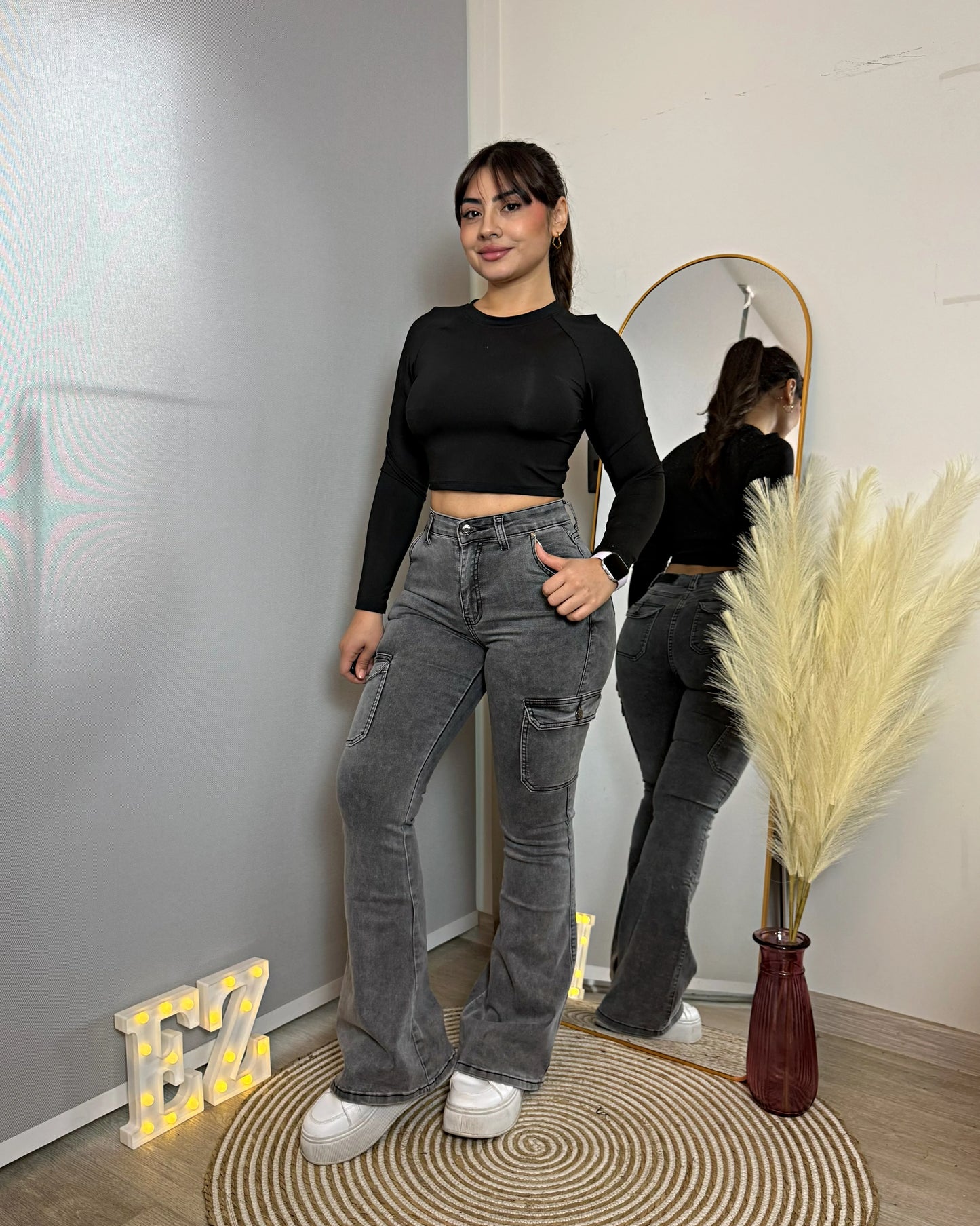 MC1042-2 (A4) | Flare Cargo Grafito | Menina