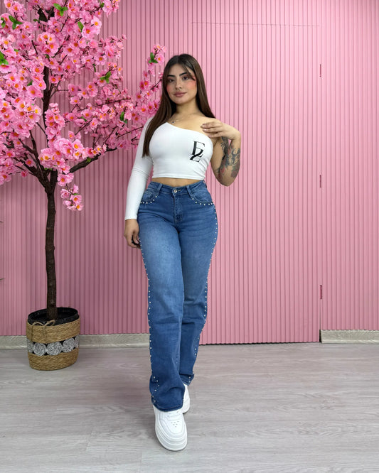 Jeans wide leg azul focalizado con tachas para mujer