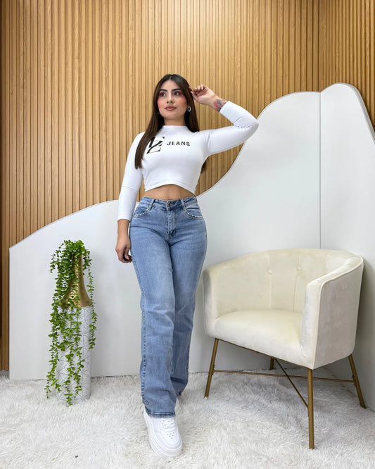 Jeans wide leg celeste con perlas y bolsillos para mujer