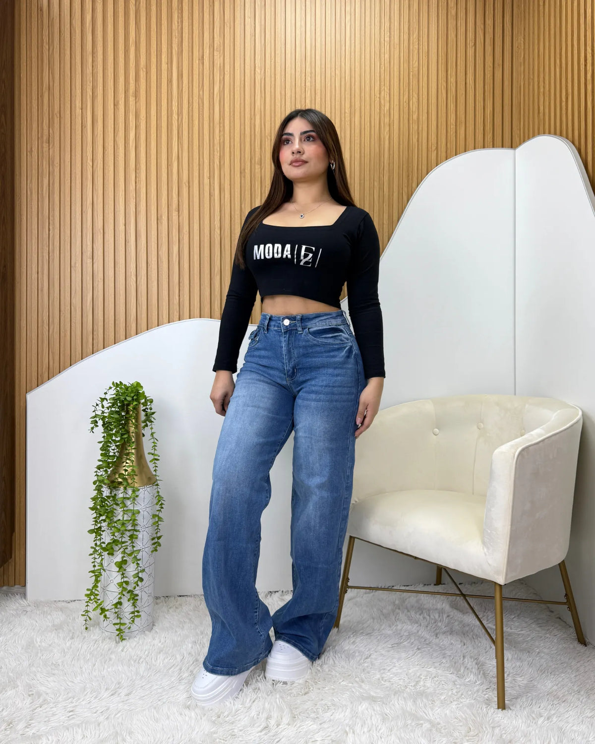 Jeans wide leg azul focalizado, vista trasera