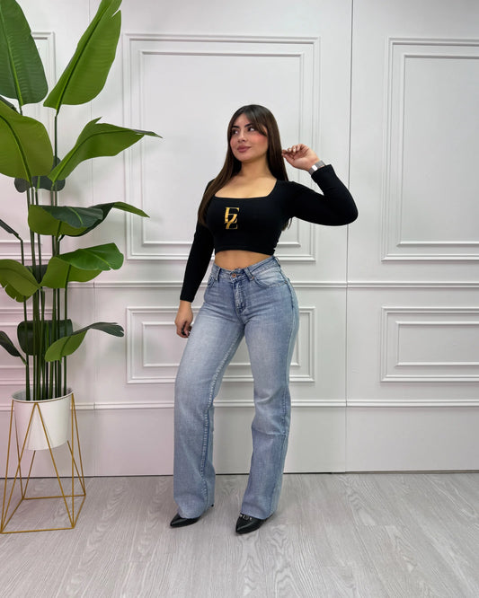 Jeans wide leg azul focalizado con dobladillo crudo para mujer