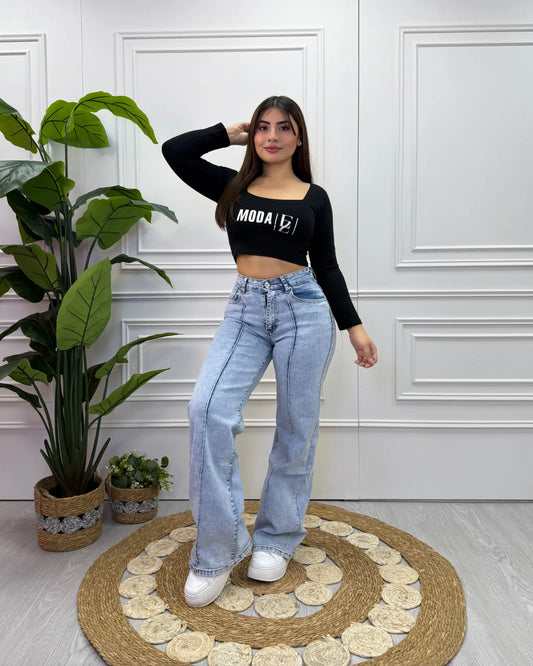 Jeans palazzo celeste con diseño lineal para mujer