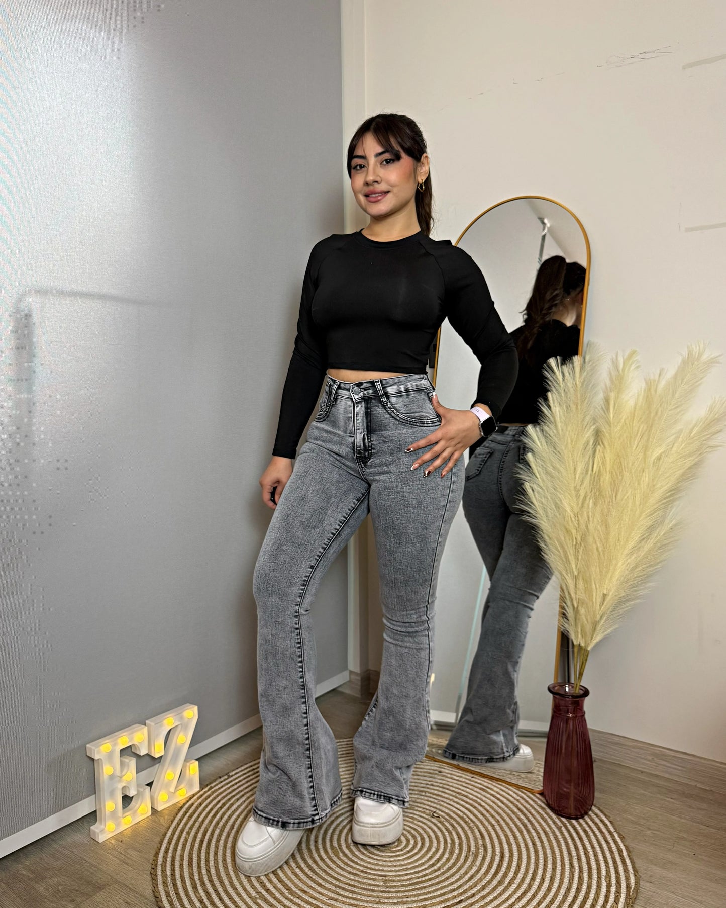 MC5005-1  | Flare Gris Con Faja | Menina (ARRIBA)