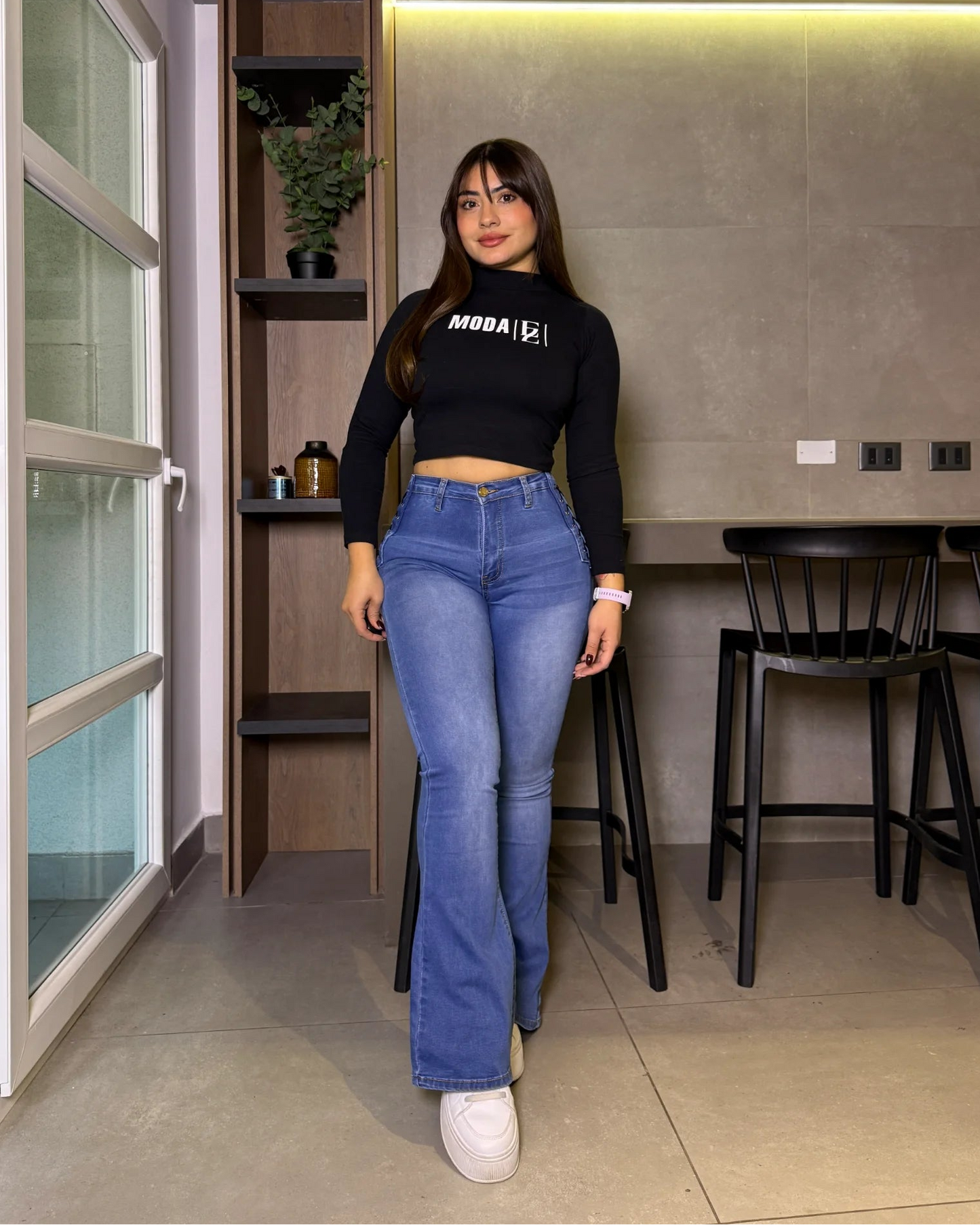 MC5007 (I3) | Flare Trenzado Con Faja Celeste Focalizado | Menina