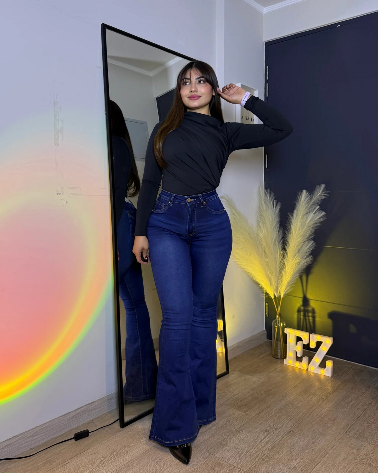 MC5008-1 | Flare Con Faja Bolsillo Con Tapa Azul Focalizado (ARRIBA) | Compra 1 Talla Más