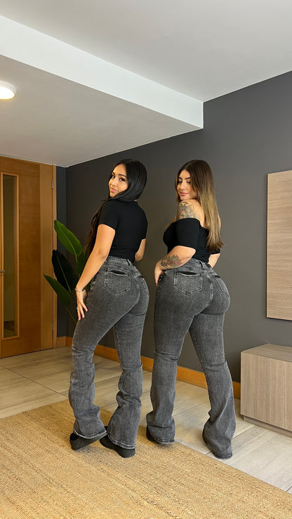 Jeans Flare Gris Oscuro | Modelo N241106-3 | Menina