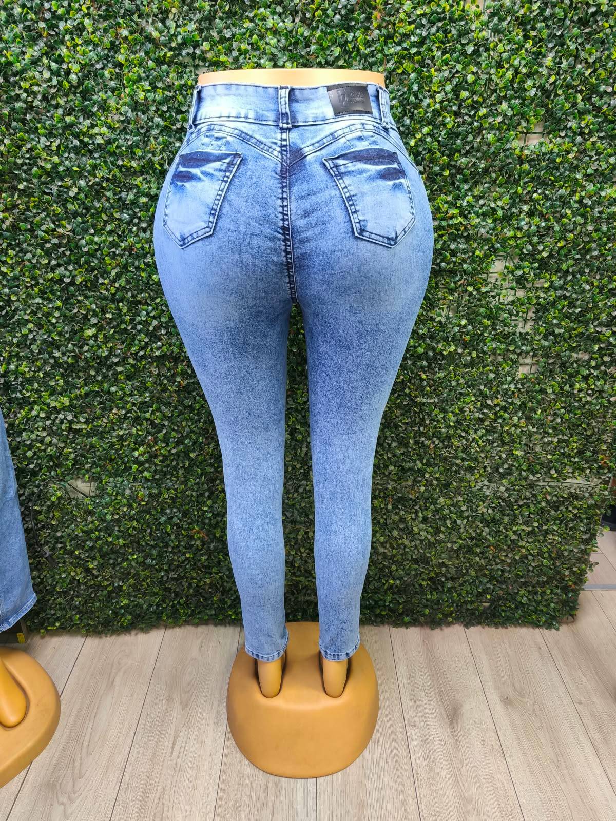 EZ2543 Skinny Nacional Celeste Jaspeado 5 Botones Ultra Push Up, vista trasera