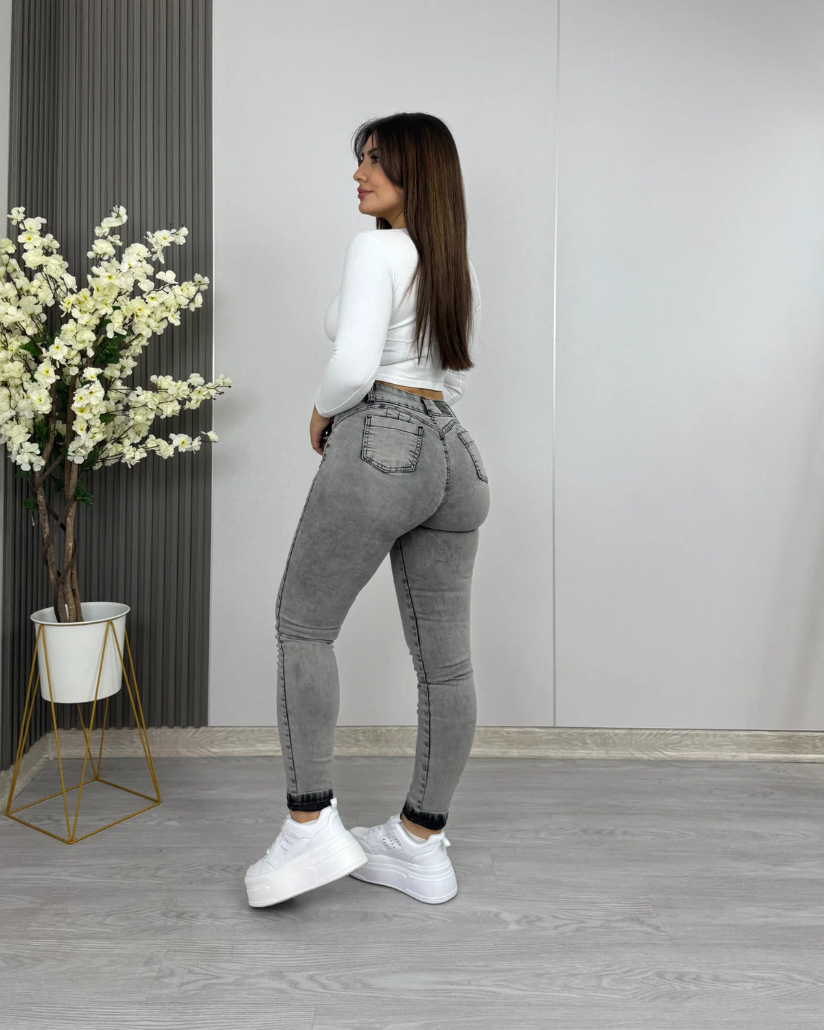 EZ2548 Skinny Nacional Gris Jaspeado Ultra Push Up en modelo, vista de perfil y espalda