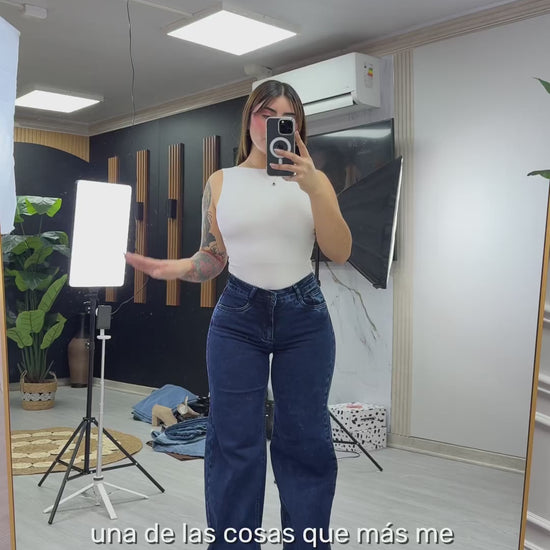 Amira Palazzo Índigo EZ ELITE en movimiento