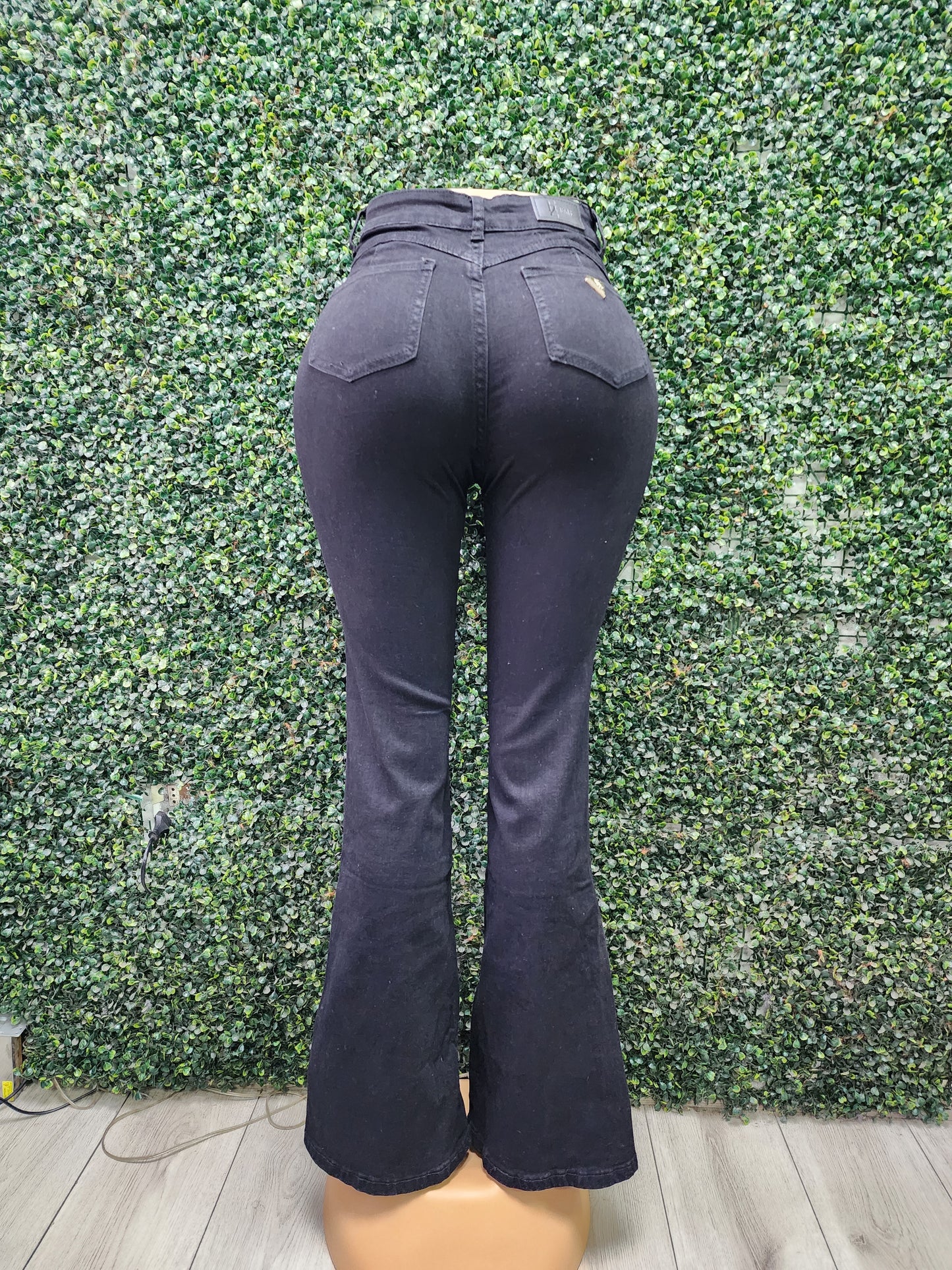 EZ5531 (I3) | Jeans Flare Faja Negro Horma Grande  | EZ